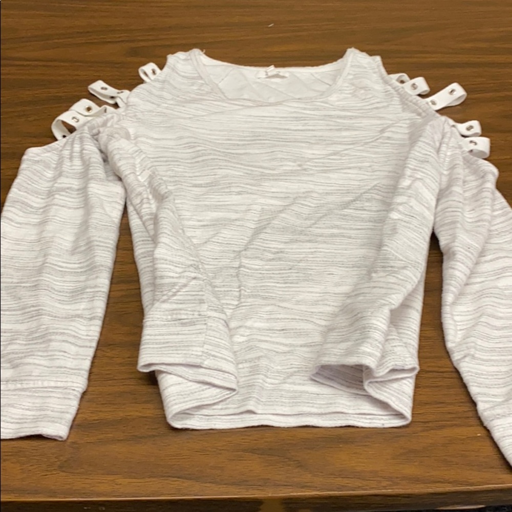 Women’s sz lg  open shoulder/arm sweatshirt